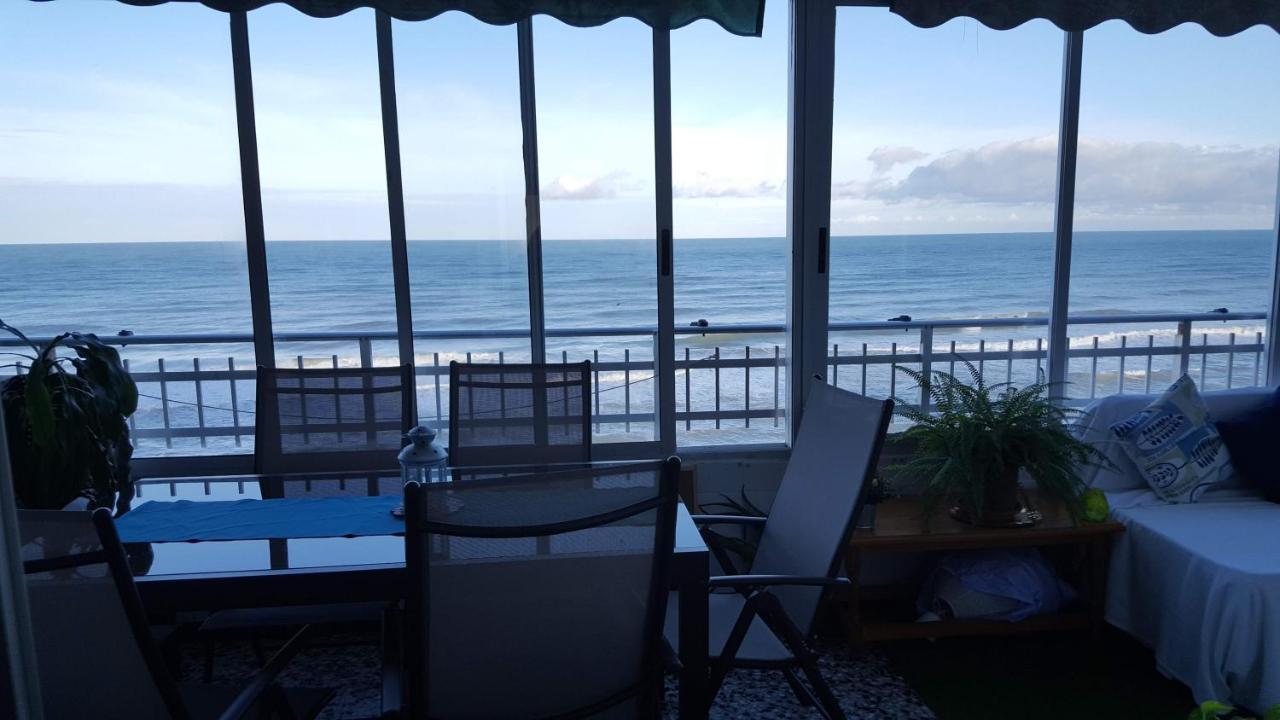 Homestay Sunset At Front - En La Playa Piso Privado *