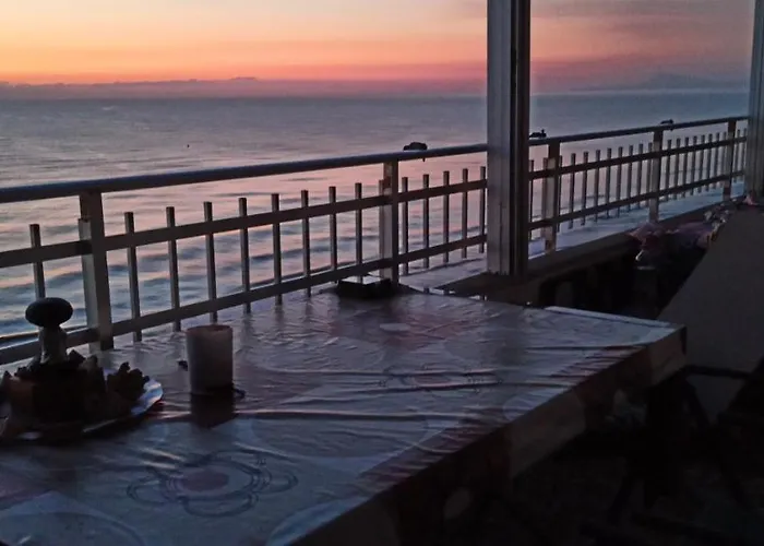Sunset Room At Front Beach - Habitacion En La Playa Piso Privado
