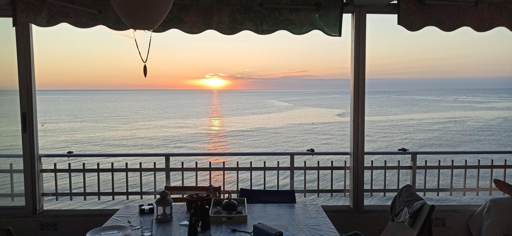 Sunset At Front - En La Playa Piso Privado Tavernes de Valldigna
